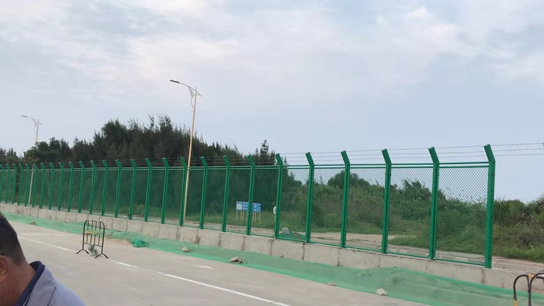 保稅區(qū)護欄網 